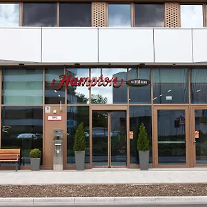 3* فندق Hampton By Hilton Center East