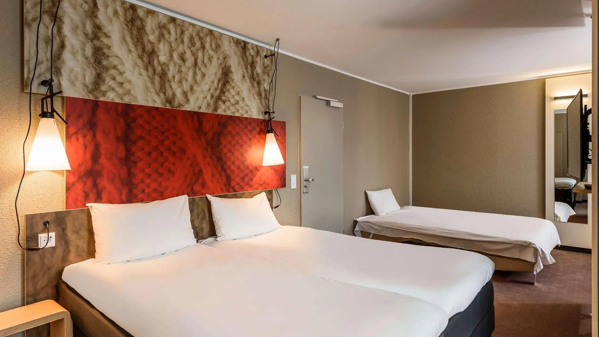 Ibis Hotel Muenchen City 3*, Munich