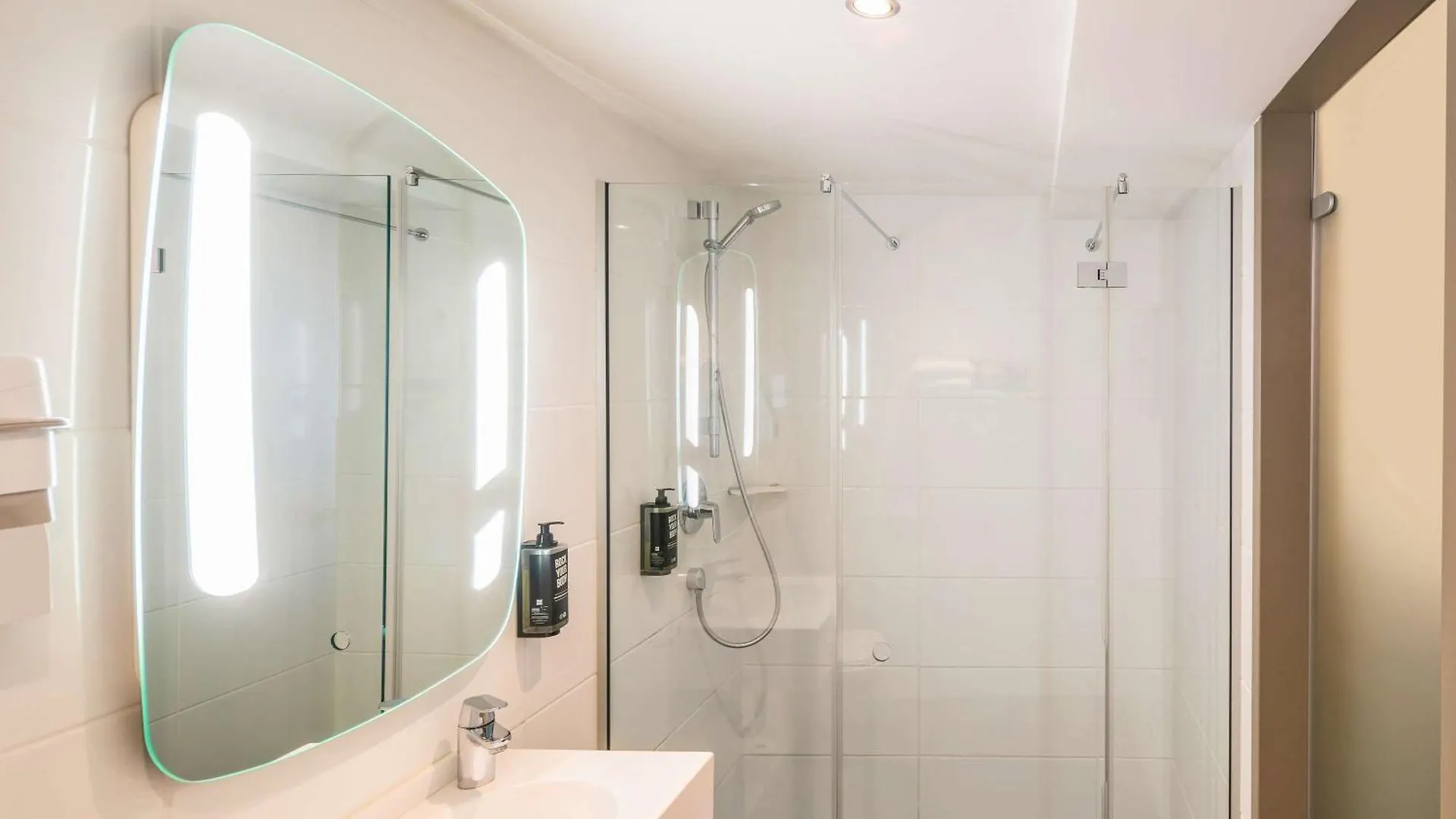 Ibis Hotel Muenchen City 3*, Munich